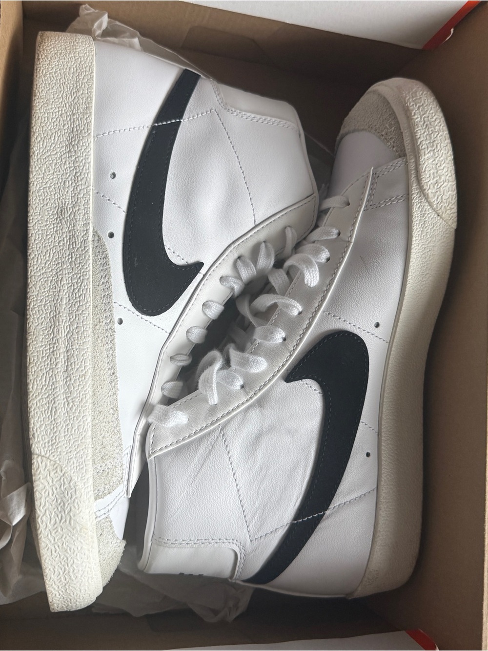 Nike Blazer Mid 77 White and Black Sneakers - Picture 5 of 10